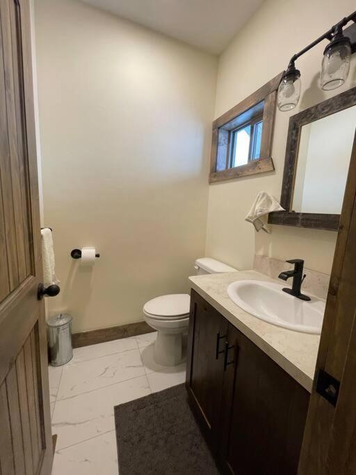 3505 Joseph Dr Cabin With Breathtaking Views, 30 Miles To Yellowstone Island Park Exteriör bild